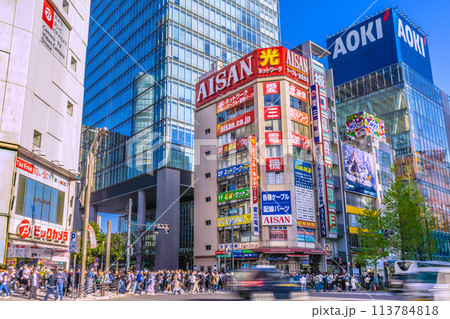 日本の東京都市景観 復活インバウンド…外国人観光客らで賑わう秋葉原などを望む…=19日 日本の東京都市景観 復活インバウンド…外国人観光客らで賑わう秋葉原などを望む…=19日 113784818