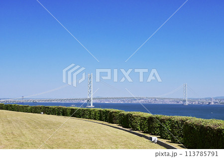 明石海峡大橋の見える風景 淡路島観光スポット 明石海峡の海の風景 明石海峡大橋の見える風景 淡路島観光スポット 明石海峡の海の風景 113785791