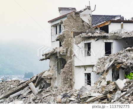 巨大地震 113792775