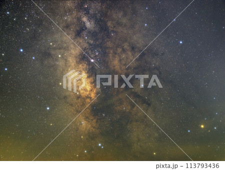 夏の星空 天の川さそり座付近 夏の星空 天の川さそり座付近 113793436