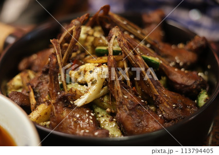 四川料理　香辣鴨舌 113794405