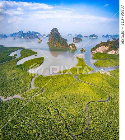 Samet Nangshe viewpoint, view of Koh Phra Wat Noi, in Phang Nga bay, Thailand 113795937