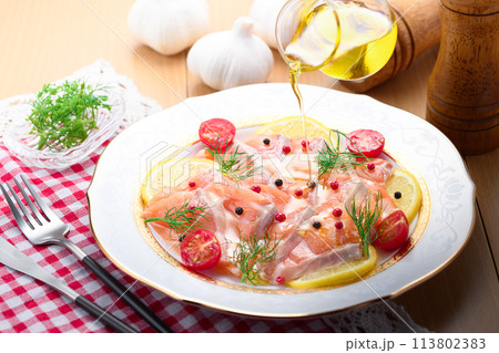 サーモンのカルパッチョ サーモンのカルパッチョ 113802383