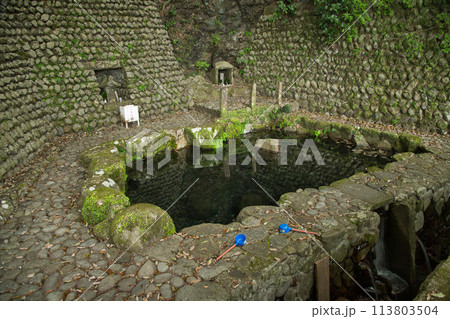 野中の清水(日本の名水)　【和歌山県田辺市中辺路町】 113803504