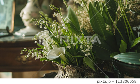 Spring flowers in vintage vase, beautiful floral arrangement, home decor, wedding and florist design 113806659