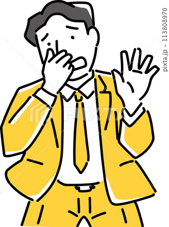 鼻をつまむ男性社員 鼻をつまむ男性社員 113808970