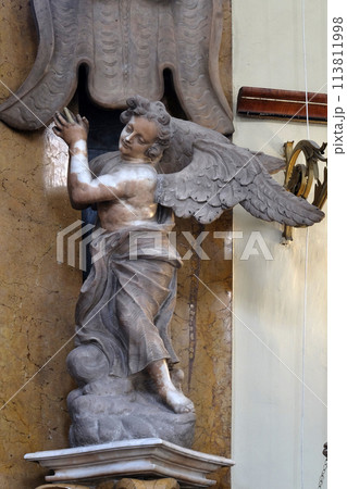 Angel on the altar in Franciscan church of the Friars Minor in Dubrovnik, Croatia 113811998