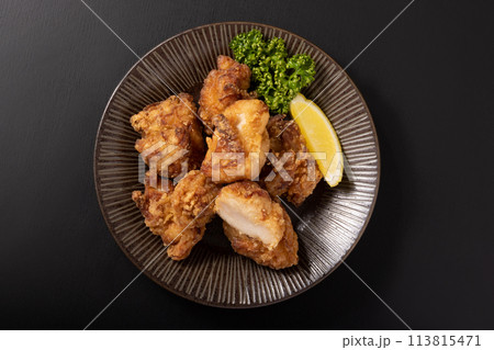 鶏の唐揚げ 鶏の唐揚げ 113815471