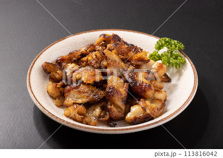鶏皮の七味唐辛子焼き 113816042