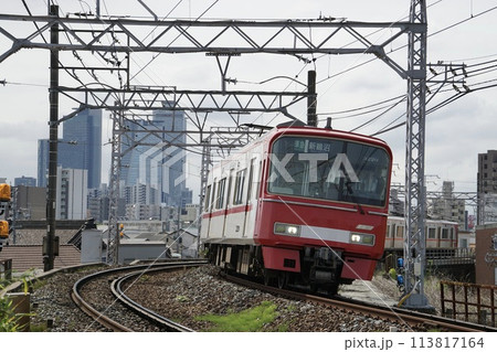 東枇杷島カーブ、名鉄撮影スポットを通過 113817164