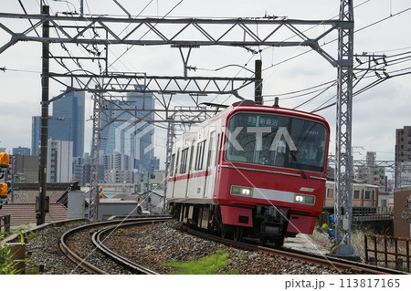 東枇杷島カーブ、名鉄撮影スポットを通過 113817165