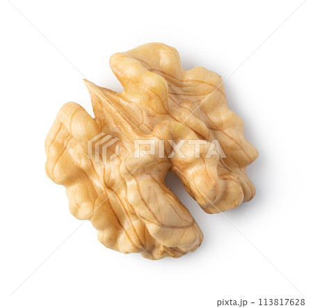 Walnut on white background Walnut on white background 113817628