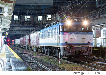 JR九州 鹿児島本線の貨物列車 EF81 113817835