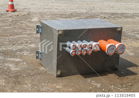 地中埋設工事の電線共同溝 地中埋設工事の電線共同溝 113818405