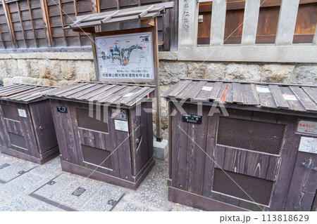 京都市 清水寺付近の環境配慮型 電線地中化の地上機器部 京都市 清水寺付近の環境配慮型 電線地中化の地上機器部 113818629