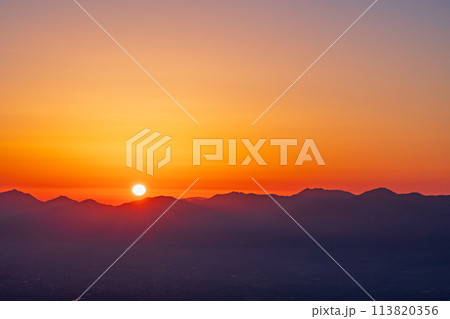 (山梨県)甘利山から望む日の出 113820356