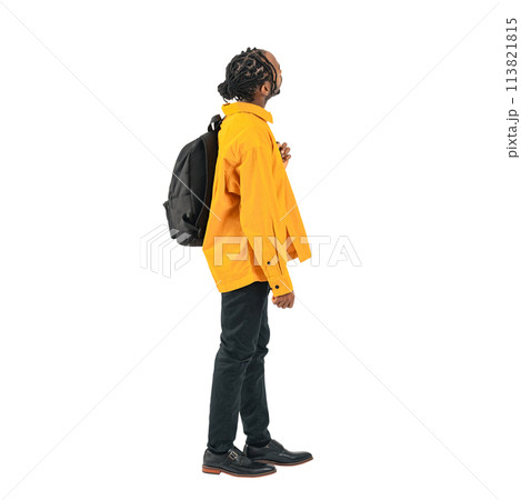 上を見上げる黒人男性 手作業で精密に切り抜いた背景透過全身写真PNG 上を見上げる黒人男性 手作業で精密に切り抜いた背景透過全身写真PNG 113821815