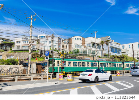 湘南海岸 鎌倉高校前踏切 湘南海岸 鎌倉高校前踏切 113823644