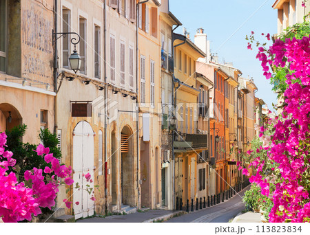beautiful old town of Provence 113823834