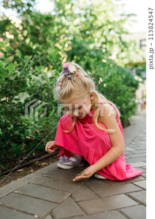Child head with cochlear implant hearing aid. Hearing aid and medicine innovating technology and diversity Inclusion and people with disability concept. Copy space 113824547