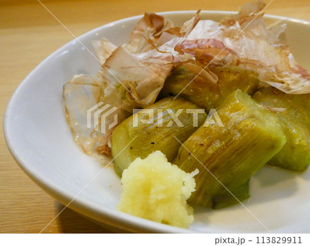 夏の風物詩、夏野菜の醍醐味を味合う、焼きナスの写真 夏の風物詩、夏野菜の醍醐味を味合う、焼きナスの写真 113829911