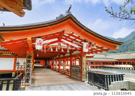 広島 嚴島神社　東回廊入口 113833045