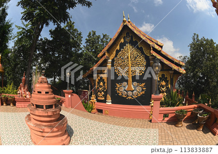 The Buddhist Church is splendor The beauty is known as the highest level of Buddhist art. Wat Phra That Doi Pra Chan. This temple is located on a mountain. 113833887