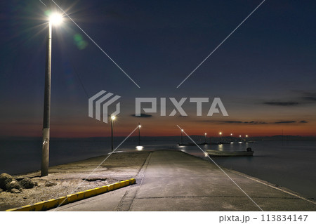 【太良海中道路 (明け方)】 佐賀県藤津郡太良町多良 113834147