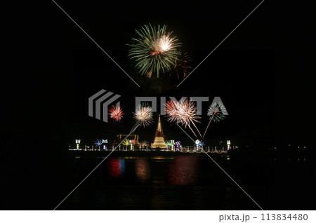 Night time and firework of the most important place of worship When Phra Samut Chedi is the seal of Samut Prakan city, which the call it by another name Phra Chedi in the middle of water. 113834480