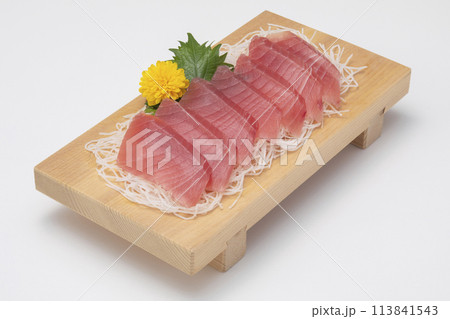 キハダマグロ　刺身 113841543