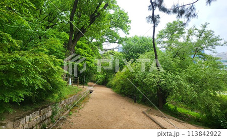 Royal tombs of Korea 113842922