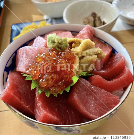 三色丼 三色丼 113846939