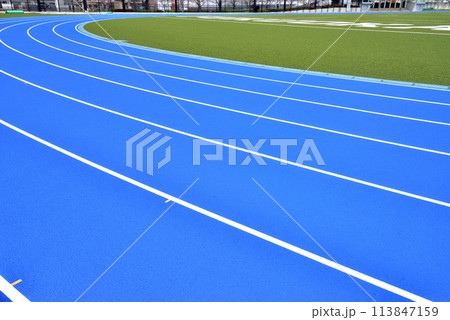 陸上イメージ風景 トラック アスリート スポーツイメージ風景 陸上イメージ風景 トラック アスリート スポーツイメージ風景 113847159