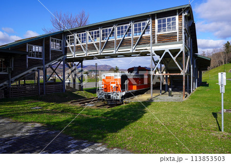 クロフォード公園の跨線橋 113853503