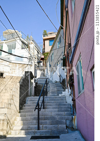 急階段のあるソウル駅周辺の住宅街【韓国/厚岩洞】 113855421