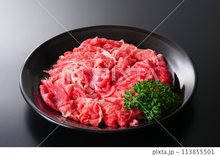 牛肉 かた 切り落とし 牛肉 かた 切り落とし 113855501