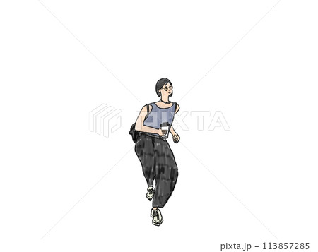 メガネをかけてタンクトップの女性がドリンクを持って踊っているイラスト 113857285
