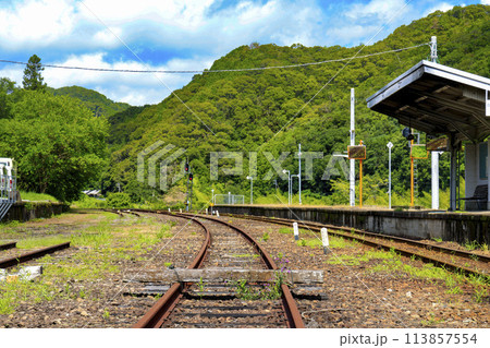四国の山奥にある秘境駅 113857554