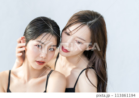 若い女性のビューティー 113861194