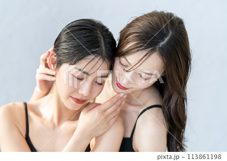 若い女性のビューティー 113861198