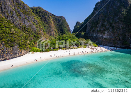 Aerial view of Maya bay beach in koh Phi Phi Leh, Krabi, Thailand Aerial view of Maya bay beach in koh Phi Phi Leh, Krabi, Thailand 113862352