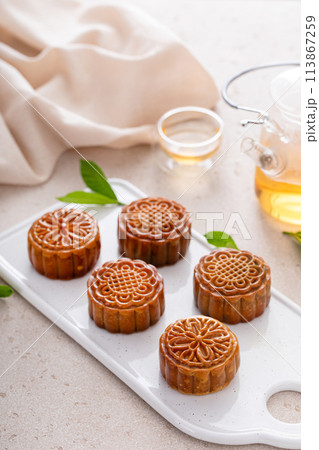 Traditional mooncakes for a Chinese Mid-Autumn Festival or Moon festival 113867259