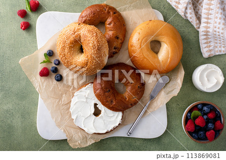 Homemade freshly baked bagels ready to eat Homemade freshly baked bagels ready to eat 113869081