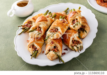 Puff pastry asparagus and bacon tarts for breakfast Puff pastry asparagus and bacon tarts for breakfast 113869110
