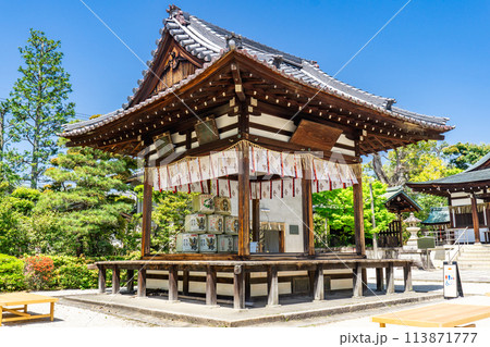 京都市北区のわら天神宮（敷地神社）安産祈願　舞殿 113871777