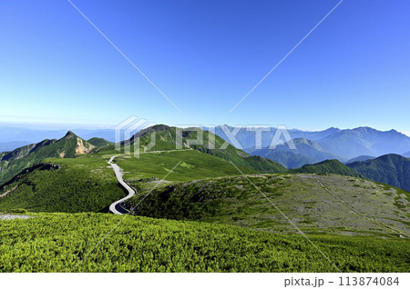 朝の乗鞍大黒岳の風景（撮影地：乗鞍、大黒岳） 113874084