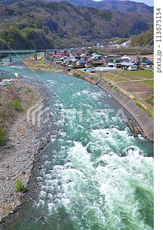 激流の利根川 新緑の風景 棚下不動付近の眺め 激流の利根川 新緑の風景 棚下不動付近の眺め 113875154