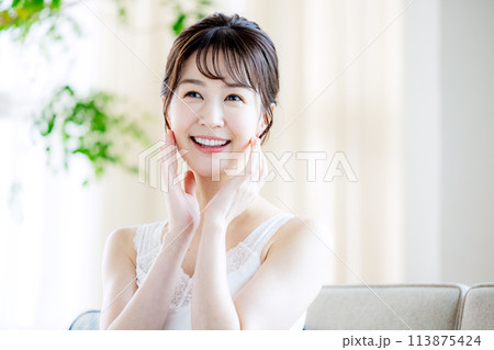 女性 ビューティー きれい 女性 ビューティー きれい 113875424