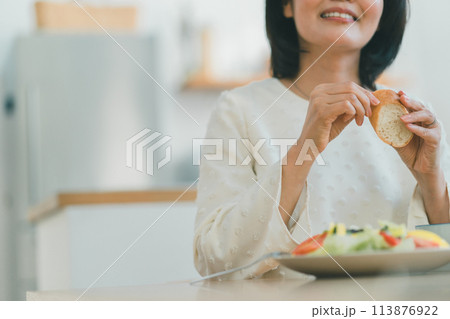 a forty-something woman 113876922