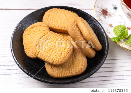 バタークッキー バタークッキー 113878586